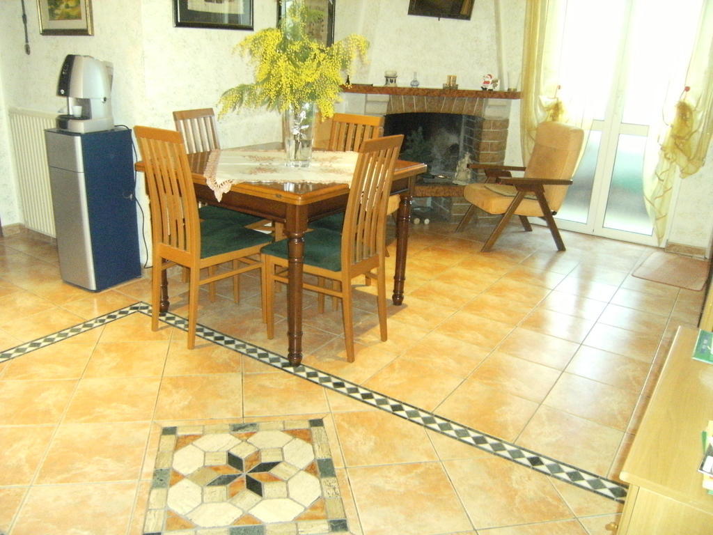 Emily Bed & Breakfast Stroncone Luaran gambar
