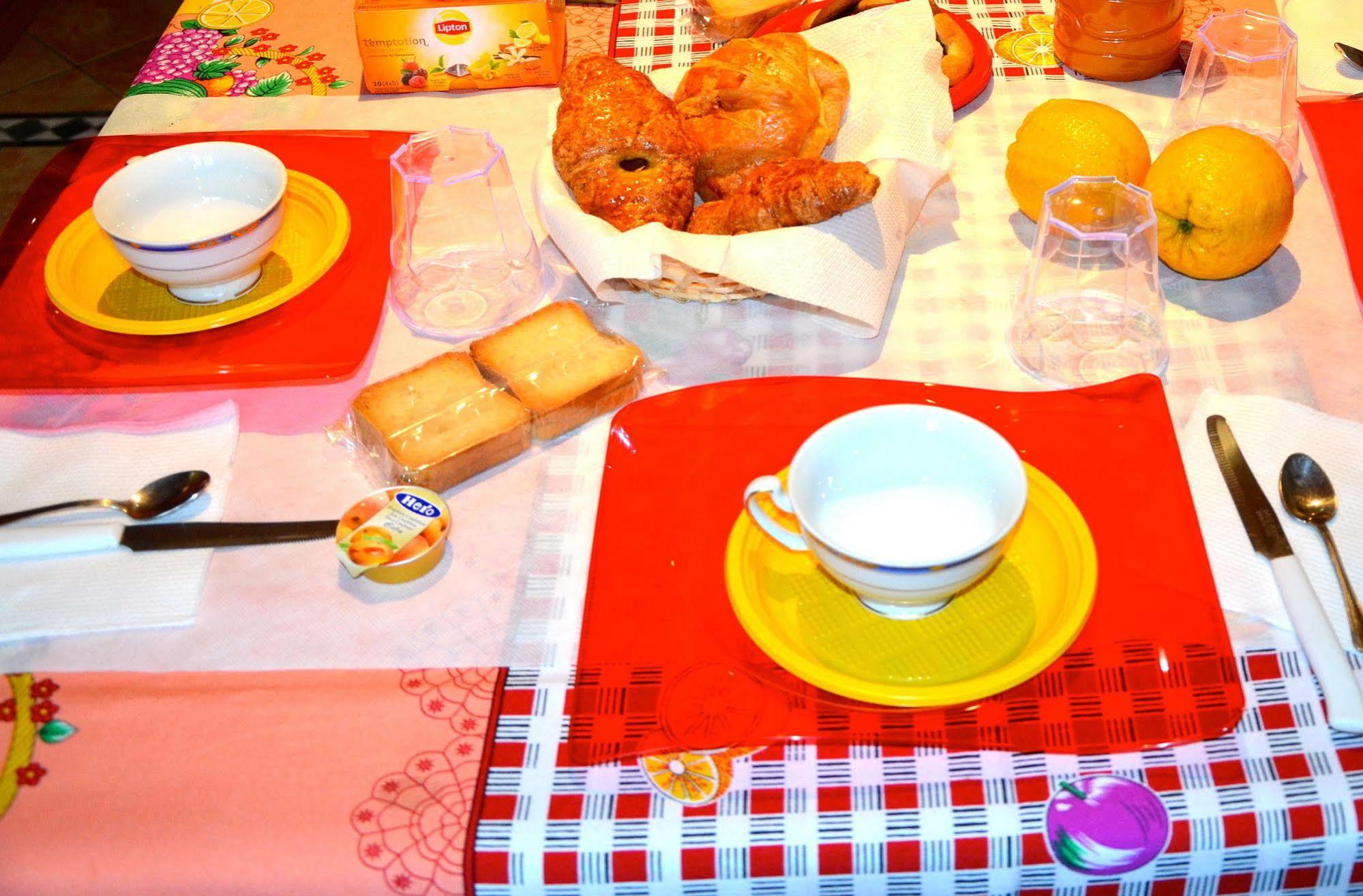 Emily Bed & Breakfast Stroncone Luaran gambar