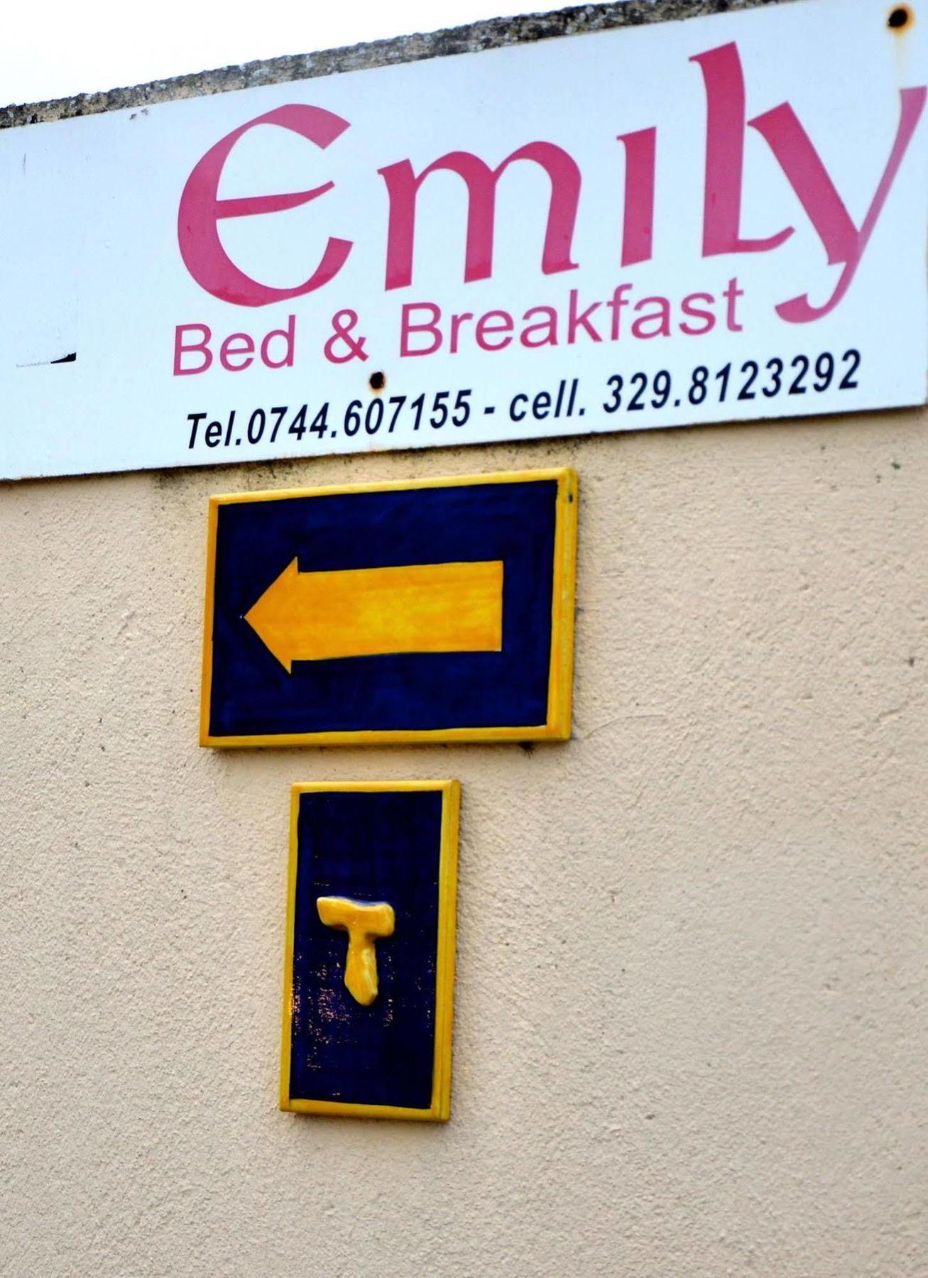 Emily Bed & Breakfast Stroncone Luaran gambar